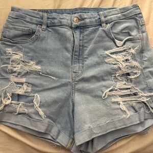 American Eagle Curvy Mom Short